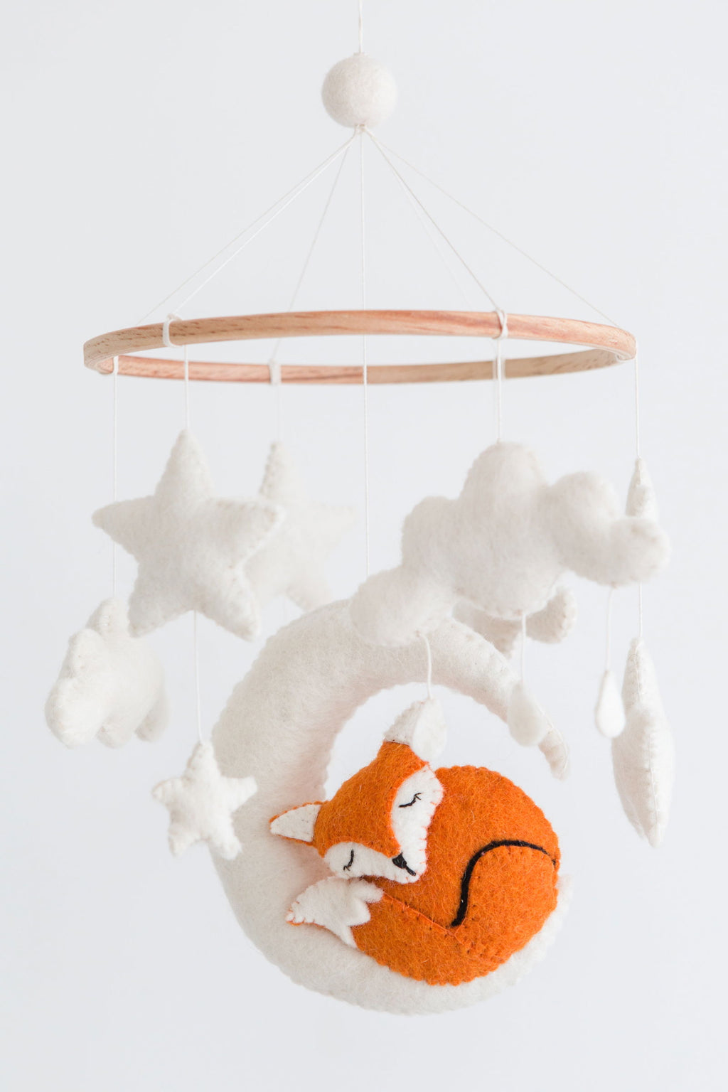 Fox_on_Moon_Mobile_-_Nivas-